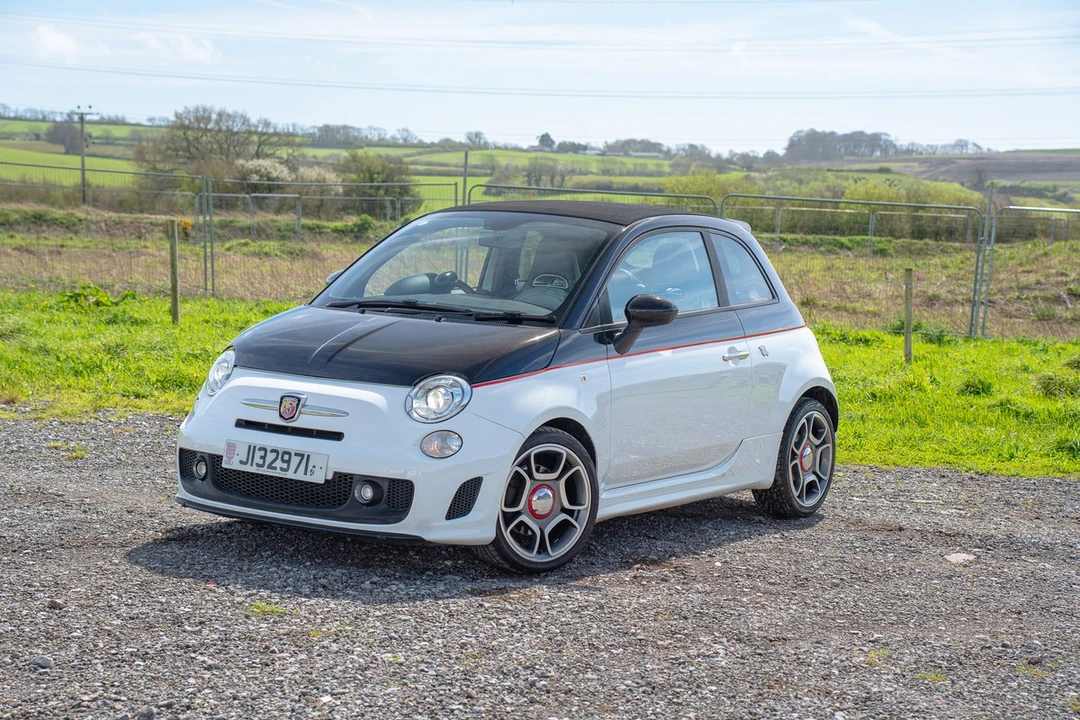 2012 Fiat Abarth 500 - Image 8 of 30