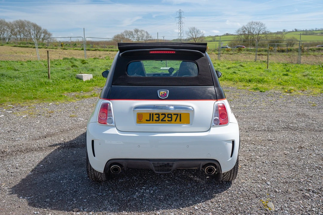 2012 Fiat Abarth 500 - Image 24 of 30