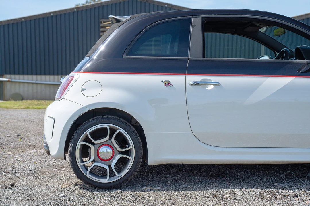 2012 Fiat Abarth 500 - Image 29 of 30