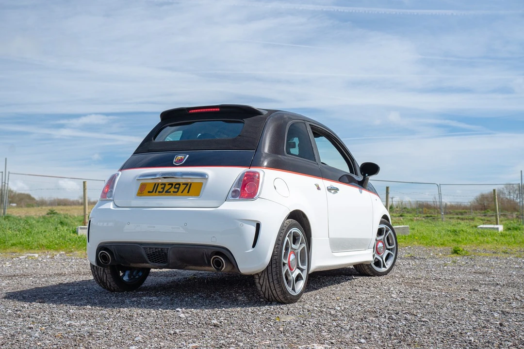 2012 Fiat Abarth 500 - Image 5 of 30