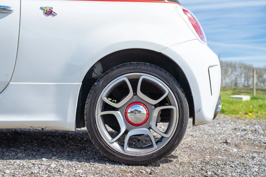 2012 Fiat Abarth 500 - Image 28 of 30