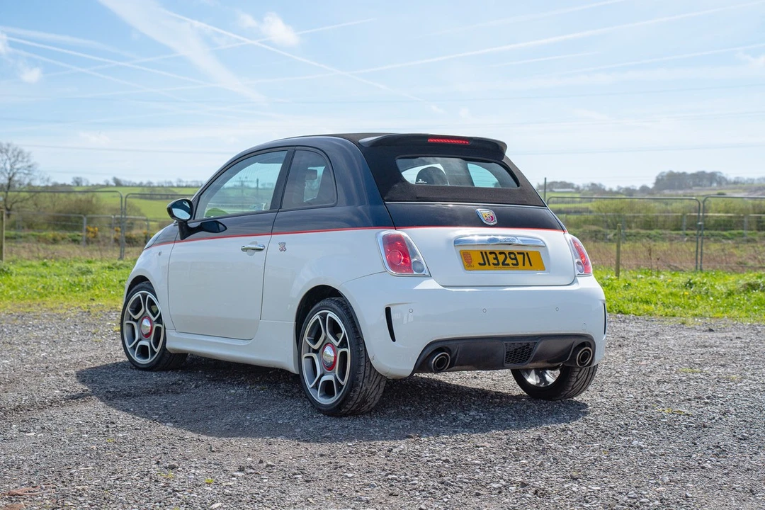 2012 Fiat Abarth 500 - Image 20 of 30