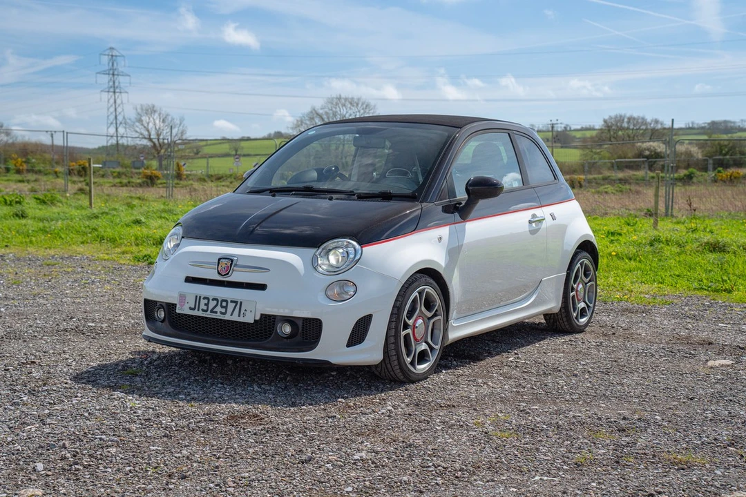 2012 Fiat Abarth 500 - Image 6 of 30