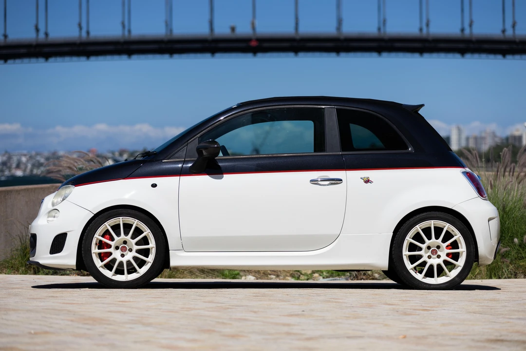2012 Fiat Abarth 500 - Image 8 of 31