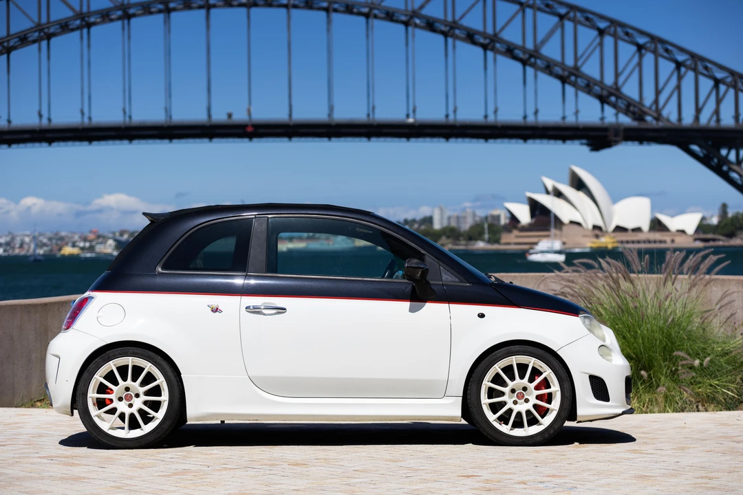 2012 Fiat Abarth 500 - Image 26 of 31