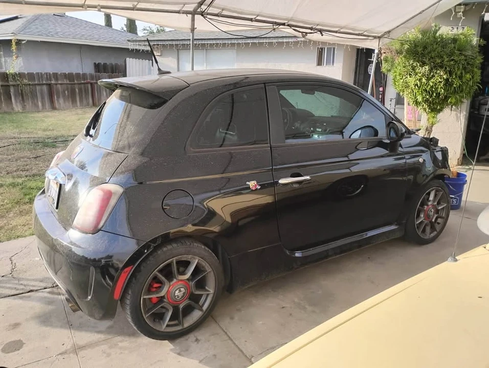 2012 Fiat Abarth 500 - Image 2 of 5