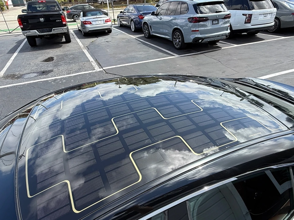 2012 Fisker Karma - Image 11 of 21