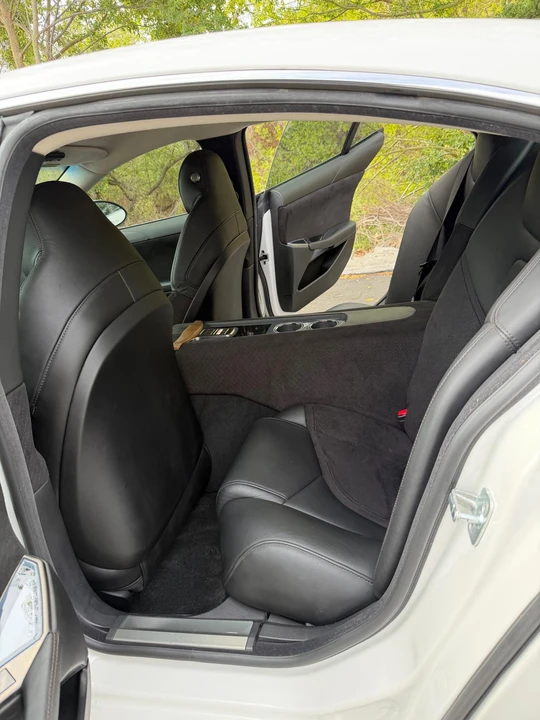 2012 Fisker Karma - Image 28 of 31