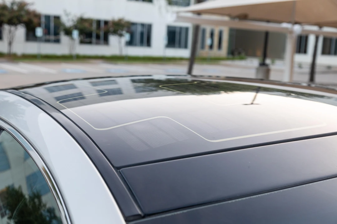 2012 Fisker Karma - Image 24 of 31