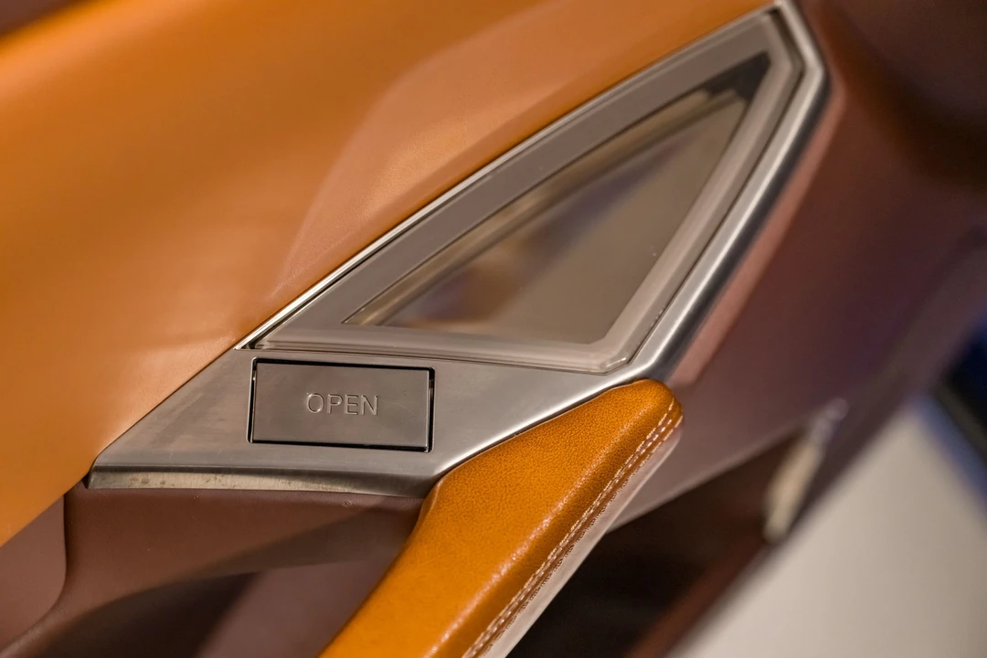 2012 Fisker Karma - Image 27 of 31