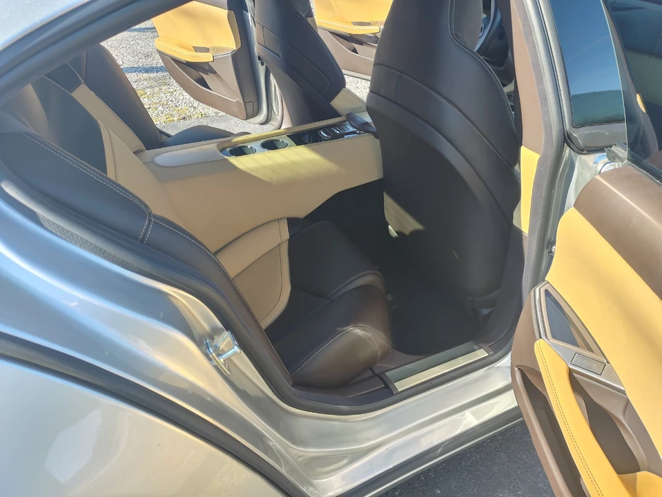 2012 Fisker Karma - Image 5 of 21
