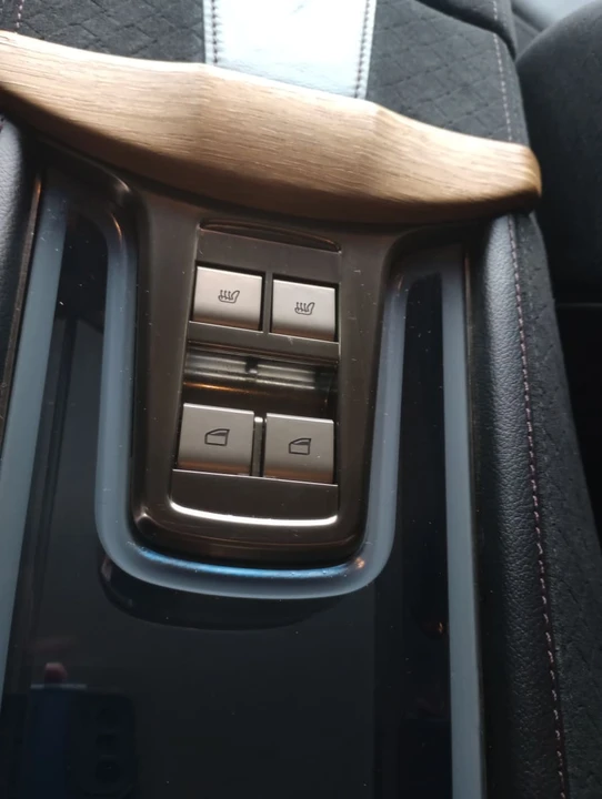 2012 Fisker Karma - Image 10 of 20