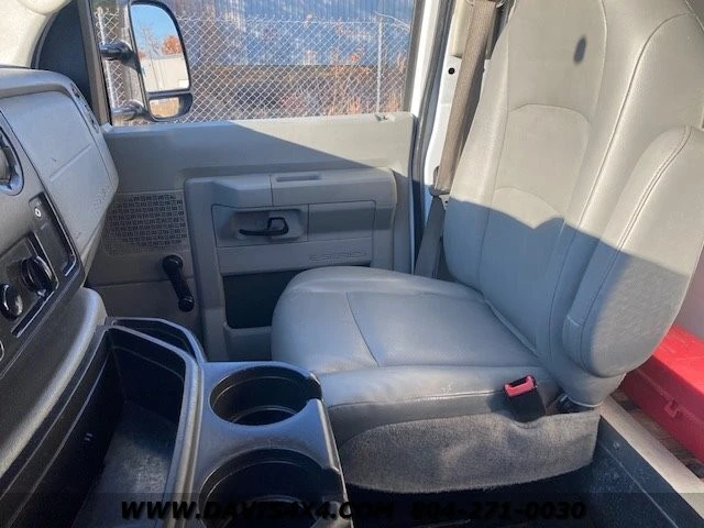 2012 Ford Econoline Van - Image 11 of 31