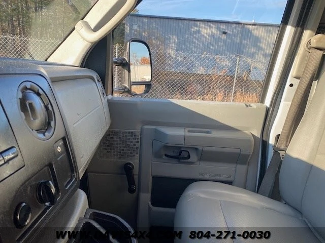 2012 Ford Econoline Van - Image 10 of 12