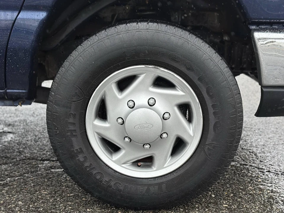 2012 Ford Econoline Van - Image 17 of 21