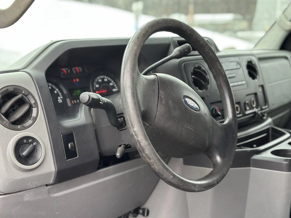 2012 Ford Econoline Van - Image 19 of 21
