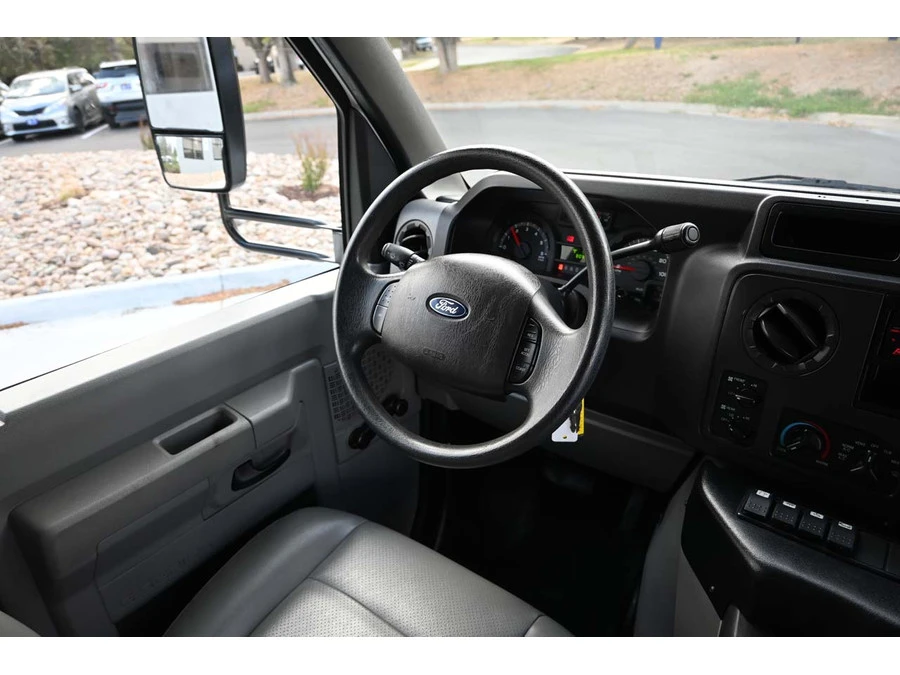 2012 Ford Econoline Van - Image 22 of 31