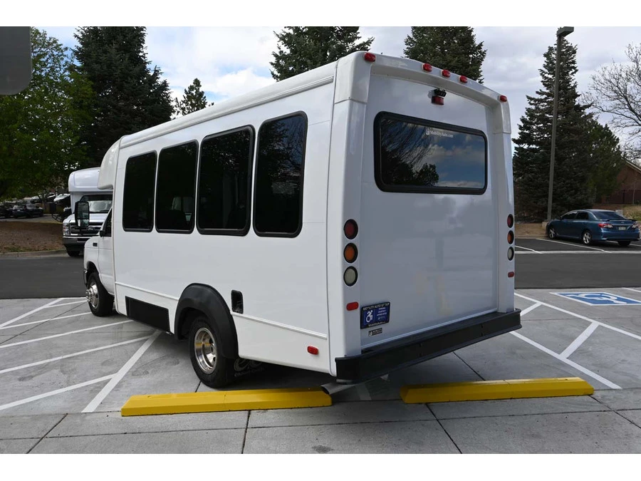 2012 Ford Econoline Van - Image 8 of 31