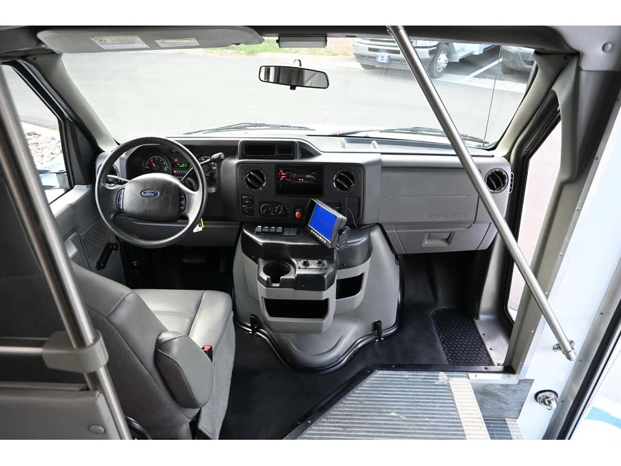 2012 Ford Econoline Van - Image 20 of 31