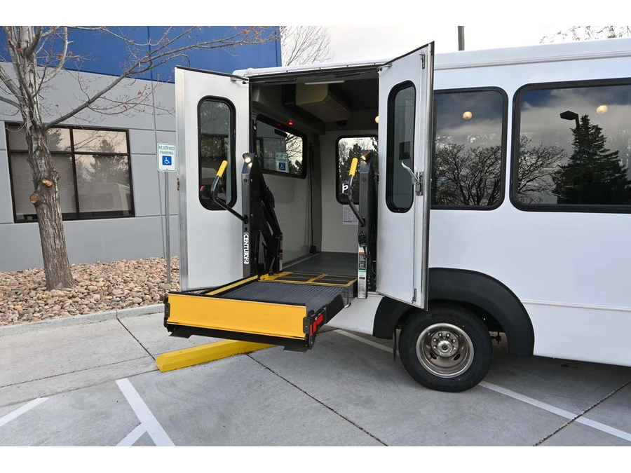2012 Ford Econoline Van - Image 16 of 31