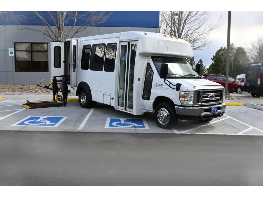 2012 Ford Econoline Van - Image 2 of 31