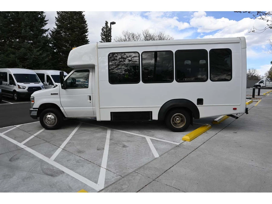 2012 Ford Econoline Van - Image 9 of 31