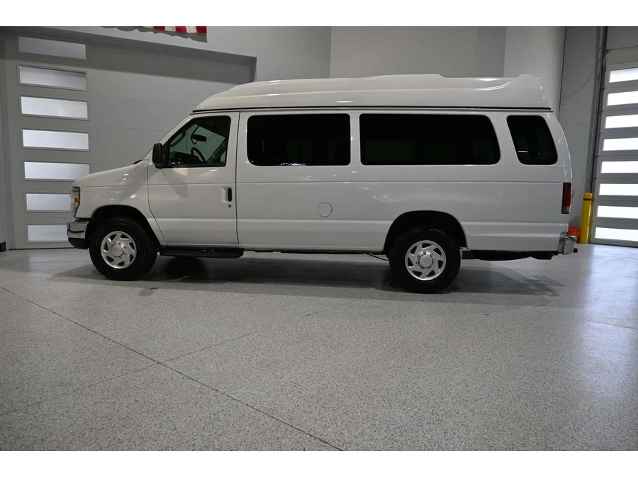 2012 Ford Econoline Van - Image 9 of 12