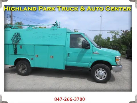 2012 Ford E-350 Super Duty Cutaway Van