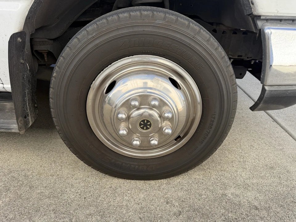 2012 Ford Econoline Van - Image 17 of 31