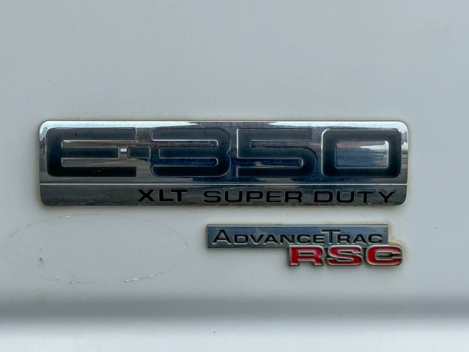 2012 Ford Econoline Van - Image 17 of 31