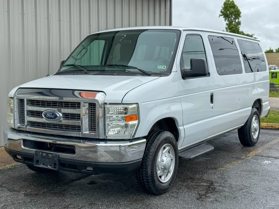 2012 Ford Econoline Van - Image 2 of 31