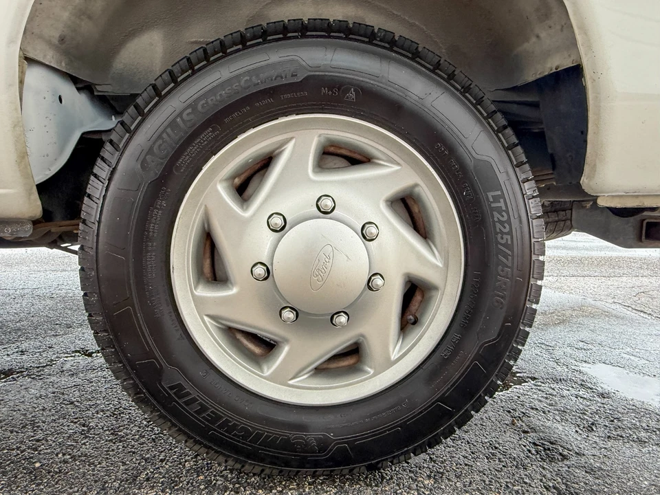 2012 Ford Econoline Van - Image 15 of 31