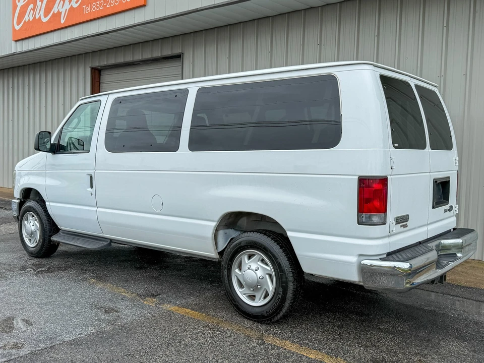 2012 Ford Econoline Van - Image 5 of 31