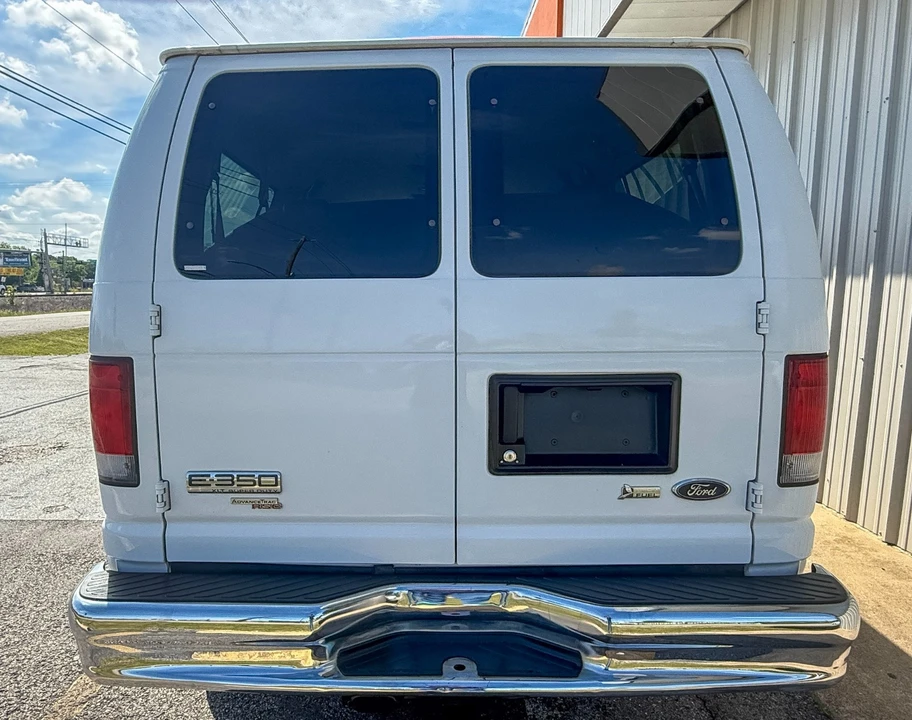 2012 Ford Econoline Van - Image 6 of 31