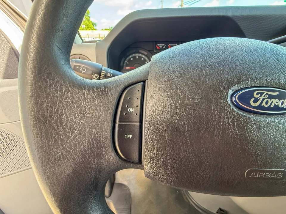 2012 Ford Econoline Van - Image 30 of 31