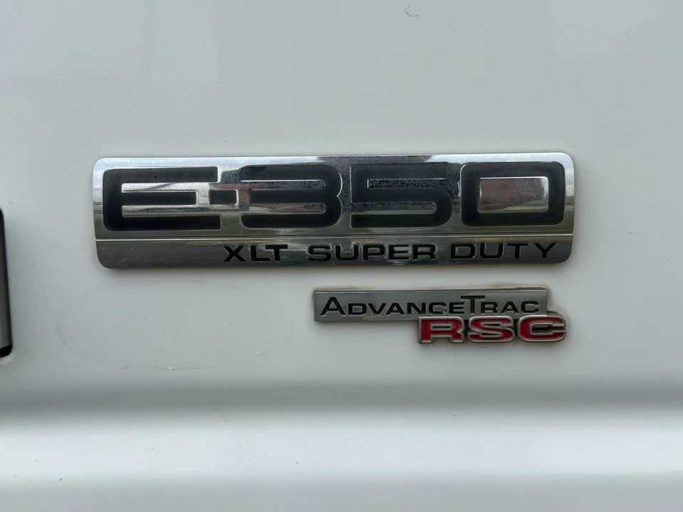 2012 Ford Econoline Van - Image 6 of 31