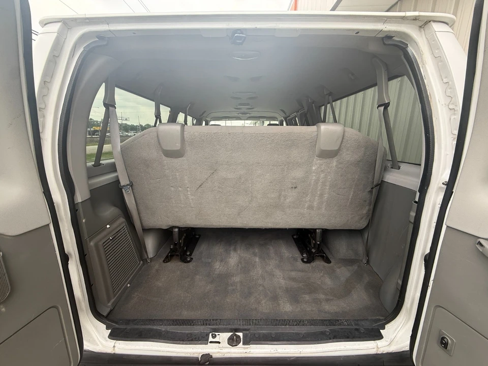 2012 Ford Econoline Van - Image 8 of 31