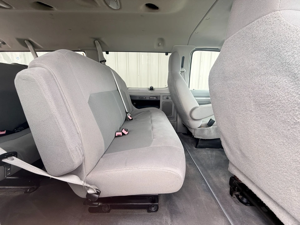 2012 Ford Econoline Van - Image 16 of 31