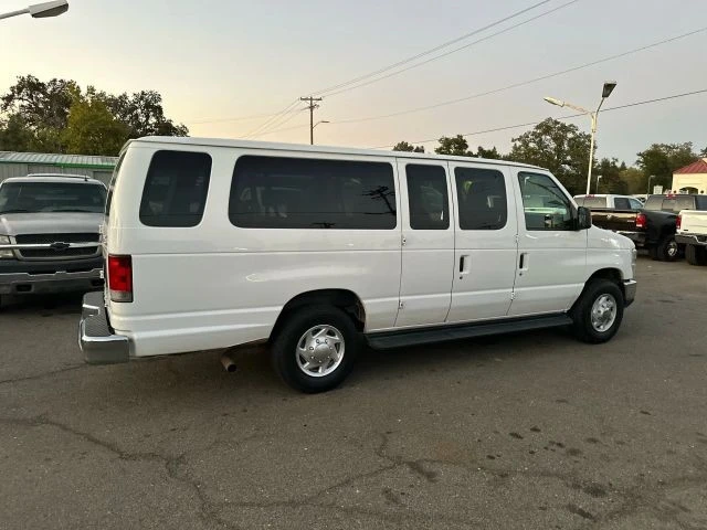 2012 Ford Econoline Van - Image 4 of 12