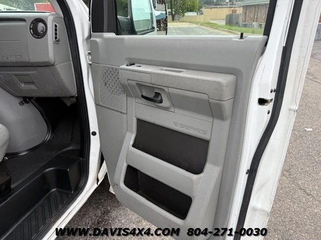 2012 Ford Econoline Van - Image 7 of 12