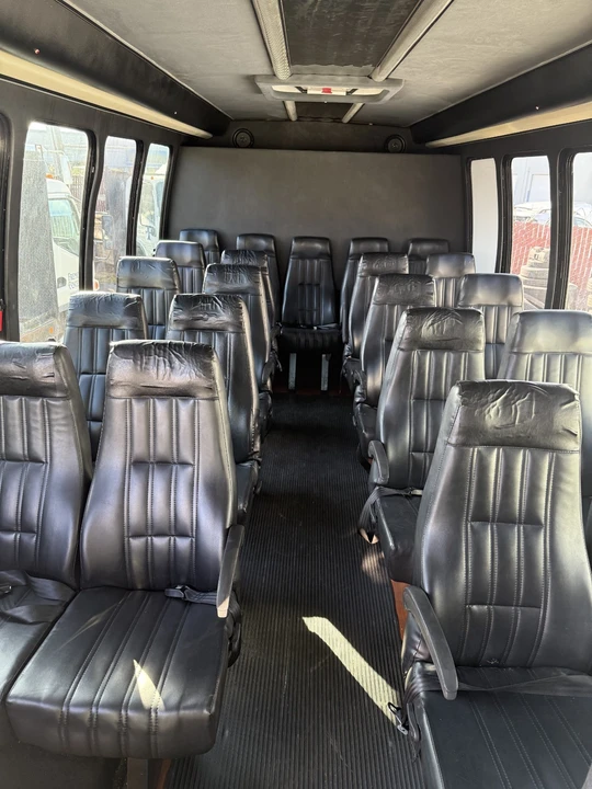 2012 Ford Econoline Van - Image 16 of 17