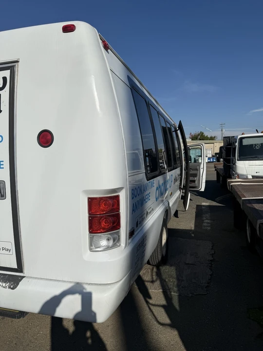 2012 Ford Econoline Van - Image 8 of 17