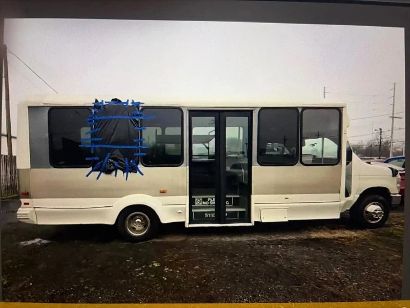 2012 Ford Econoline Van - Image 4 of 12