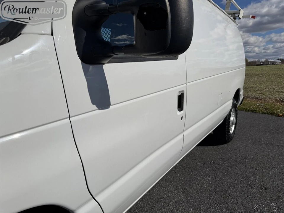 2012 Ford Econoline Van - Image 5 of 12