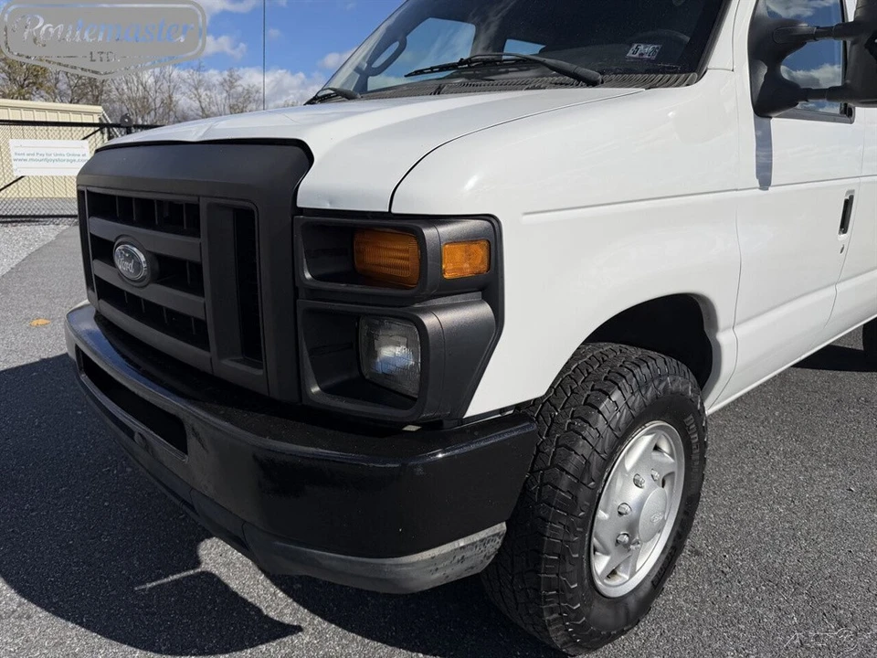 2012 Ford Econoline Van - Image 2 of 12