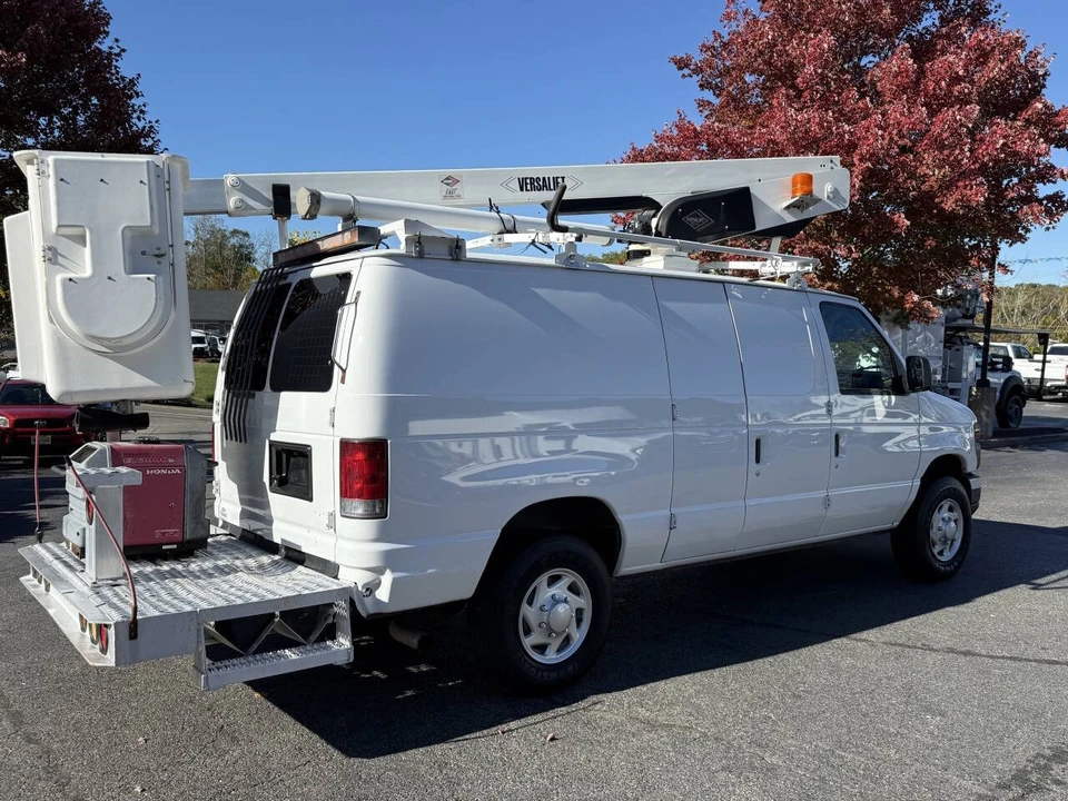 2012 Ford Econoline Van - Image 9 of 12