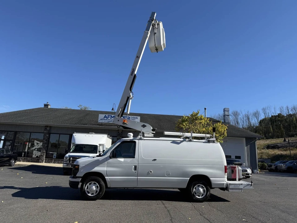 2012 Ford Econoline Van - Image 3 of 12