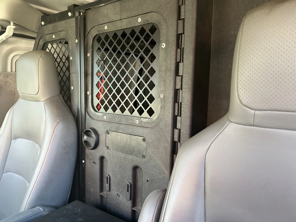2012 Ford Econoline Van - Image 19 of 20