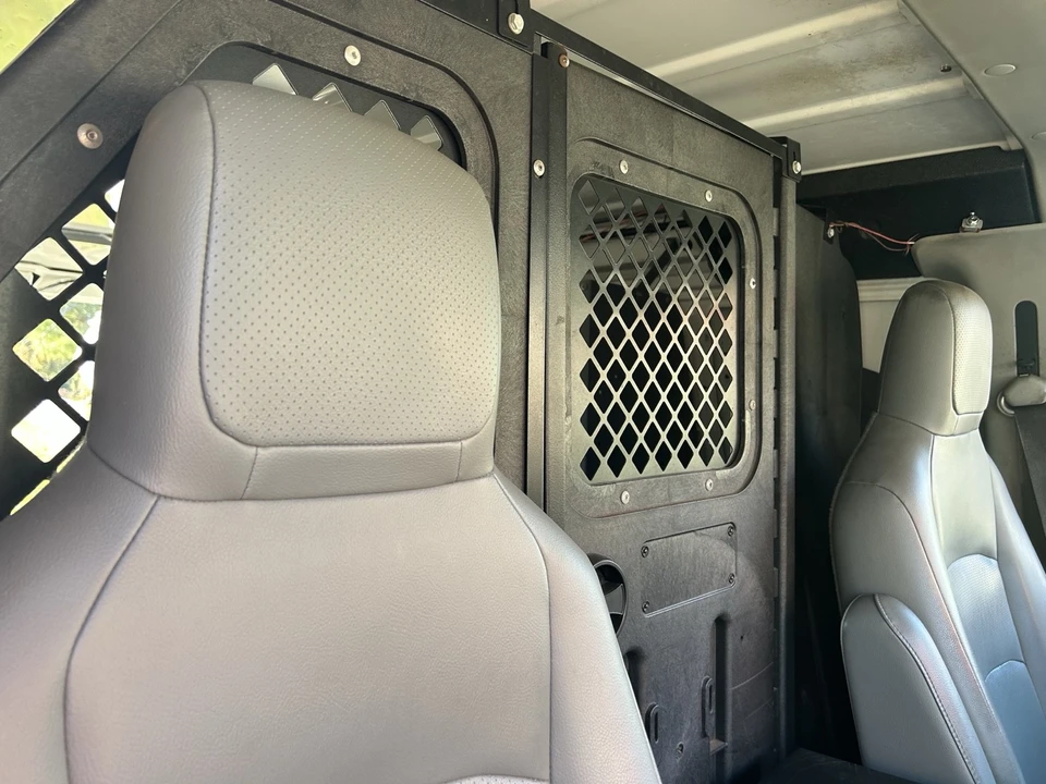 2012 Ford Econoline Van - Image 11 of 20
