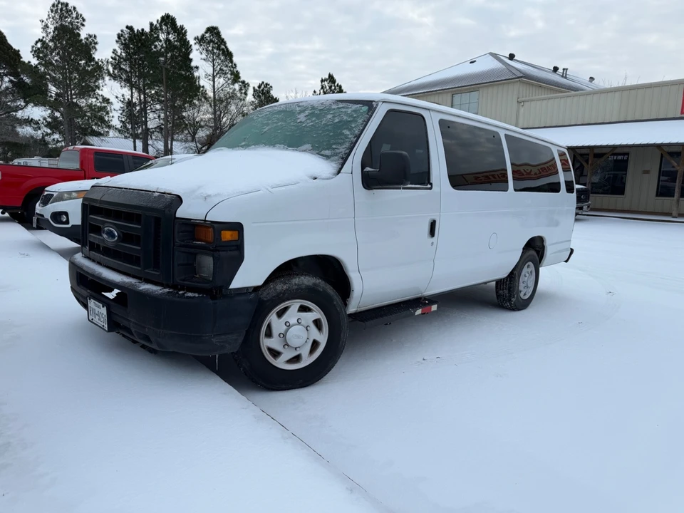 2012 Ford Econoline Van - Image 5 of 9